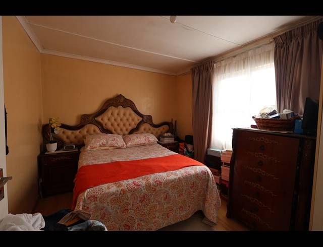 2 BEDROOM HOUSE FOR SALE IN BREIDBACH